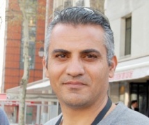 Le cinéaste palestinien Emad Burnat menacé d'expulsion à Los Angeles Le cinéaste palestinien Emad Burnat menacé d'expulsion à Los Angeles