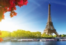 Paris entre nostalgie et création Paris entre nostalgie et création