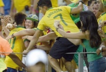 Reportage : Les supporters entre amour du foot et conscience sociale Reportage : Les supporters entre amour du foot et conscience sociale