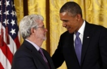 Barack Obama décore George Lucas Barack Obama décore George Lucas