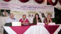 La poétesse Sabah Debbi dédicace à Tahla son recueil « Sidratou Daw’a » La poétesse Sabah Debbi dédicace à Tahla son recueil « Sidratou Daw’a »