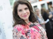 La créatrice de “Twilight” se lance dans la production indépendante avec “Austenland” La créatrice de “Twilight” se lance dans la production indépendante avec “Austenland”