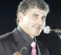 Abdelaziz Stati enchante le public à Mrirt Abdelaziz Stati enchante le public à Mrirt