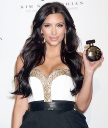 Quand les stars hollywoodiennes se mettent au parfum Quand les stars hollywoodiennes se mettent au parfum