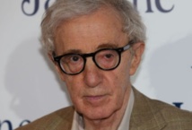 Woody Allen refuse les messages anti-tabac indiens et retire “Blue Jasmine” Woody Allen refuse les messages anti-tabac indiens et retire “Blue Jasmine”