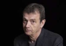 Le Goncourt décerné à Pierre Lemaitre pour “Au revoir là-haut” Le Goncourt décerné à Pierre Lemaitre pour “Au revoir là-haut”