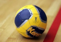 Le handball une spécialité du jeu collectif en France Le handball une spécialité du jeu collectif en France