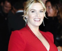 Kate Winslet distinguée par l'étoile du Hollywood Walk of Fame Kate Winslet distinguée par l'étoile du Hollywood Walk of Fame