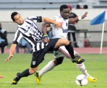 Le WAC accroché par le WAF Le WAC accroché par le WAF