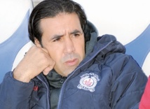 Hicham Dmii rempile pour trois saisons avec le Kawkab Hicham Dmii rempile pour trois saisons avec le Kawkab