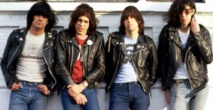 Les Ramones, “parrains” américains du punk Les Ramones, “parrains” américains du punk