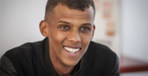 Stromae explique son refus de prendre une photo avec une fillette Stromae explique son refus de prendre une photo avec une fillette