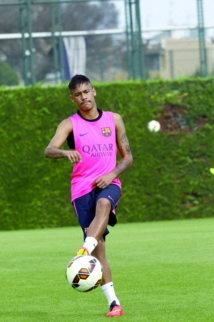 Neymar prêt pour le service Neymar prêt pour le service
