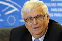 Theo Zwanziger : Le Mondial-2022 n'aura pas lieu au Qatar Theo Zwanziger : Le Mondial-2022 n'aura pas lieu au Qatar