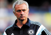 Mourinho: Chelsea a distribué beaucoup de cadeaux à Noël Mourinho: Chelsea a distribué beaucoup de cadeaux à Noël