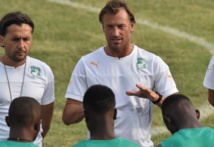 Renard: Il faut passer à des choses moins bling-bling Renard: Il faut passer à des choses moins bling-bling