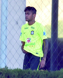 Neymar abandonne à nouveau le Brésil Neymar abandonne à nouveau le Brésil