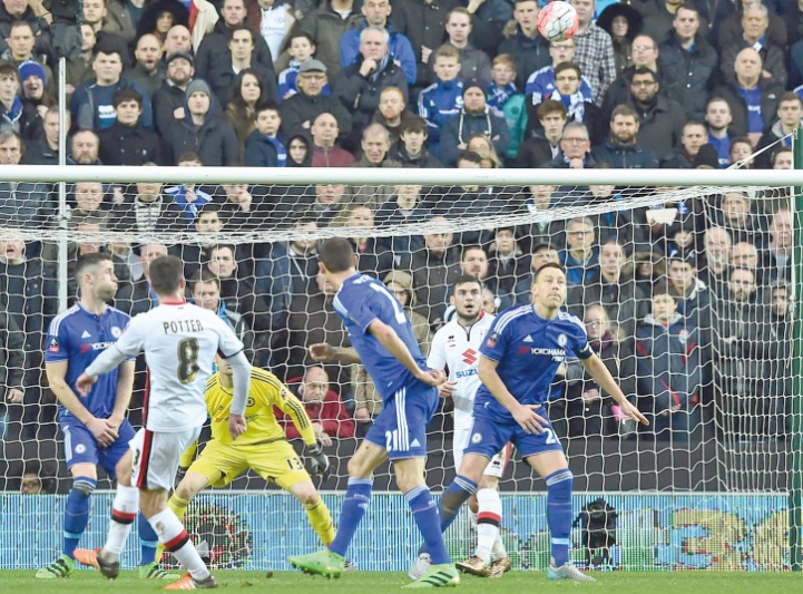La Premier League claque des dents et de l'argent La Premier League claque des dents et de l'argent