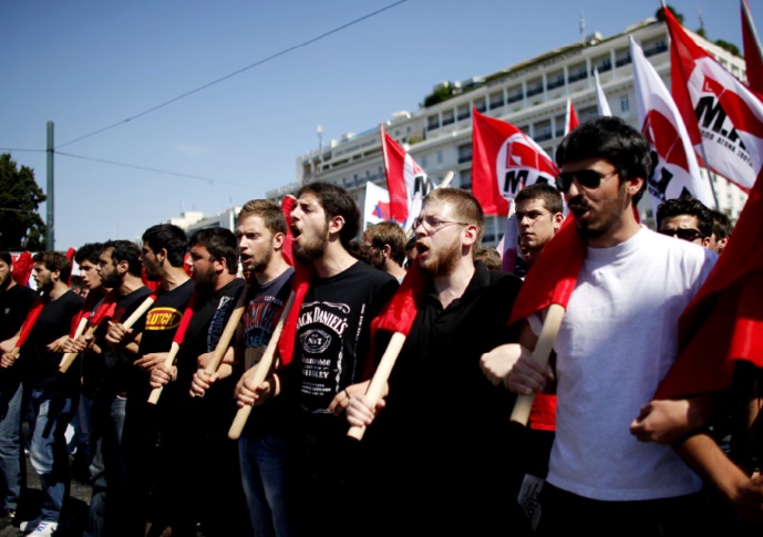 Grève générale en Grèce avant le vote de réformes impopulaires Grève générale en Grèce avant le vote de réformes impopulaires