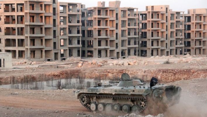Les rebelles et le régime syrien se préparent à une bataille décisive à Alep