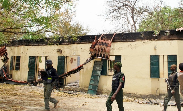 Boko Haram tue 10 personnes dans un village près de Chibok au Nigeria Boko Haram tue 10 personnes dans un village près de Chibok au Nigeria