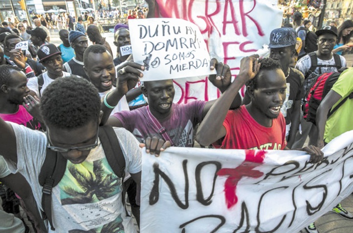 Reportage : Les Subsahariens en Espagne entre convivialité forcée et crise économique Reportage : Les Subsahariens en Espagne entre convivialité forcée et crise économique