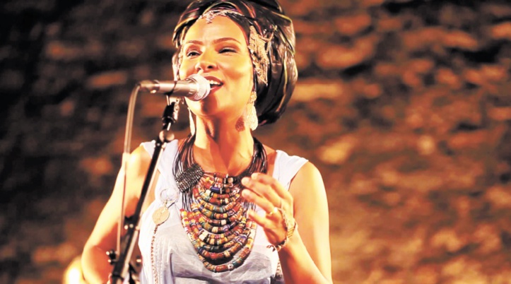 Une tournée européenne pour Oum Une tournée européenne pour Oum