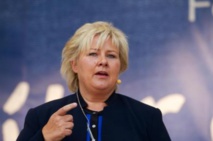 Insolite : La Première ministre chasse le Pokémon