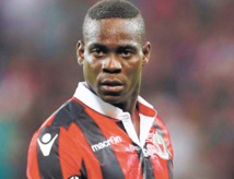 Mino Raiola : Balotelli retournera en Angleterre Mino Raiola : Balotelli retournera en Angleterre