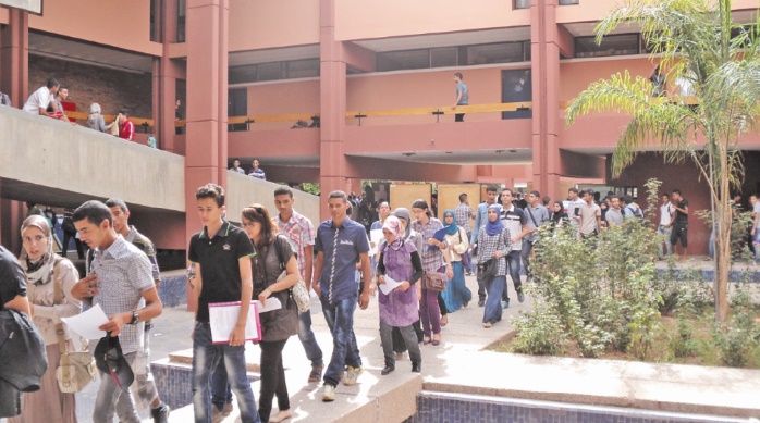 Lutter contre la déperdition scolaire et améliorer le taux de réussite dans le cursus universitaire Lutter contre la déperdition scolaire et améliorer le taux de réussite dans le cursus universitaire