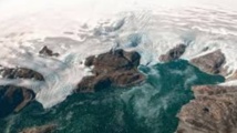 Les glaces du Groenland fondent plus vite qu'estimé
