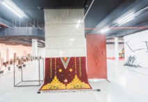 Des installations au bord de la schizophrénie culturelle Des installations au bord de la schizophrénie culturelle