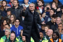 Manchester United et Mourinho humiliés à Chelsea Manchester United et Mourinho humiliés à Chelsea