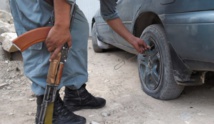 Face aux vols de voitures, les méthodes gonflées de la police de Kaboul Face aux vols de voitures, les méthodes gonflées de la police de Kaboul