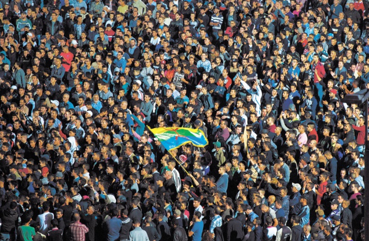 Des milliers de Marocains pleurent Mohcine Fikri : Fallait-il en arriver là ? Des milliers de Marocains pleurent Mohcine Fikri : Fallait-il en arriver là ?