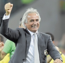 "Coach Vahid" au Japon : Jamais je n'aurais imaginé qu'un jour je serais là "Coach Vahid" au Japon : Jamais je n'aurais imaginé qu'un jour je serais là