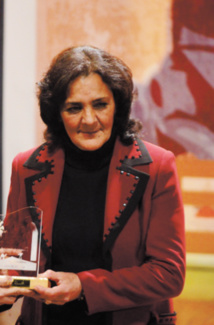 L’actrice Raouia sacrée aux JCC L’actrice Raouia sacrée aux JCC