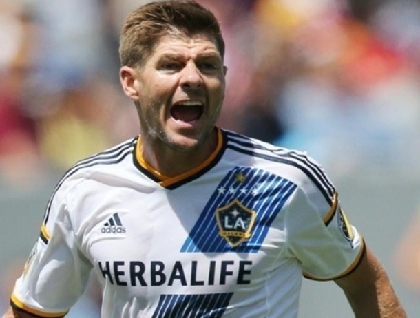 Bruce Arena : Gerrard n'est pas encore parti du LA Galaxy Bruce Arena : Gerrard n'est pas encore parti du LA Galaxy