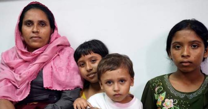 Au moins 10.000 Rohingyas de Birmanie passés au Bangladesh depuis le mois dernier Au moins 10.000 Rohingyas de Birmanie passés au Bangladesh depuis le mois dernier