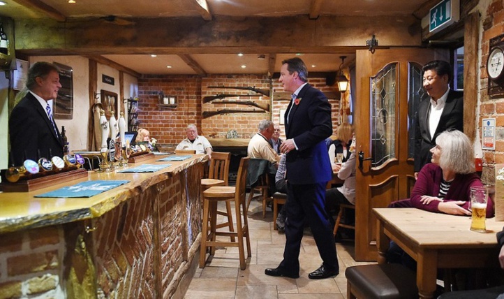 Insolite : Pub ministériel