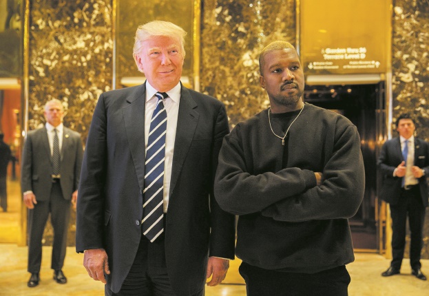 A peine sorti de l'hôpital, Kanye West reçu par Donald Trump A peine sorti de l'hôpital, Kanye West reçu par Donald Trump