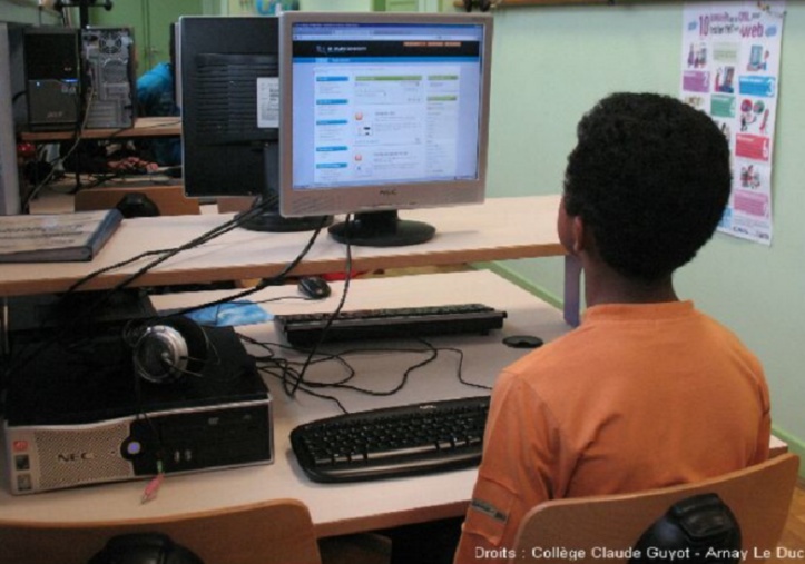 Convention de partenariat entre l’AREF et la Fondation Tamkine pour le soutien pédagogique à distance Convention de partenariat entre l’AREF et la Fondation Tamkine pour le soutien pédagogique à distance