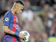 Neymar: Je ne joue pas au football pour gagner le Ballon d'or Neymar: Je ne joue pas au football pour gagner le Ballon d'or