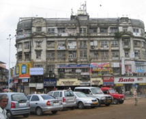 Des journées idylliques à Londres et très chaudes à Bombay Des journées idylliques à Londres et très chaudes à Bombay