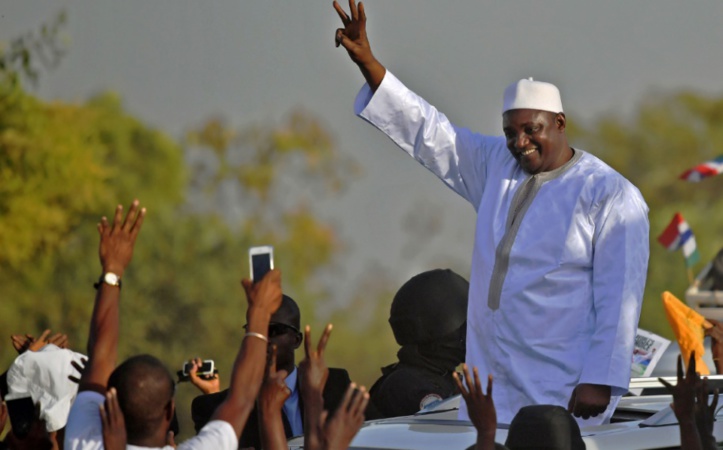 Le président Barrow de retour en Gambie Le président Barrow de retour en Gambie