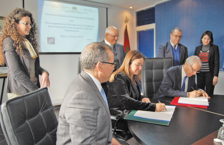 Développement des compétences dans les secteurs de l’environnement, de l’eau et de l’assainissement Développement des compétences dans les secteurs de l’environnement, de l’eau et de l’assainissement