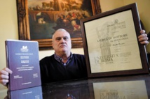 Luciano Baietti, un truculent Italien recordman du monde des diplômes Luciano Baietti, un truculent Italien recordman du monde des diplômes