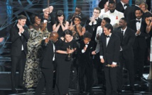 L'Oscar du meilleur film revient  à “Moonlight” après avoir été attribué  par erreur  à “La La Land”