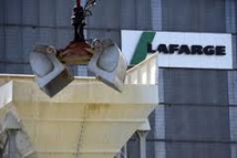 Paris appelle Lafarge à “réfléchir” à sa participation au mur de Trump Paris appelle Lafarge à “réfléchir” à sa participation au mur de Trump