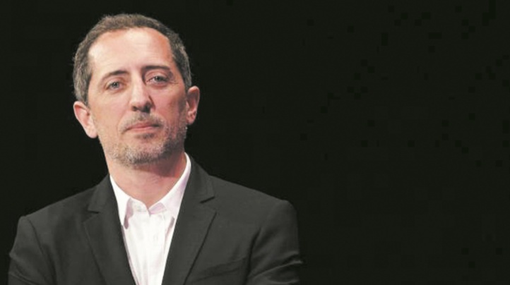 “Le Blond” Personnage mythique de Gad Elmaleh, de la scène à la BD “Le Blond” Personnage mythique de Gad Elmaleh, de la scène à la BD